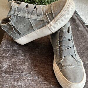 BLOWFISH MALIBU MAMBA Mid Top Slip On Grey Sneakers Size 7
